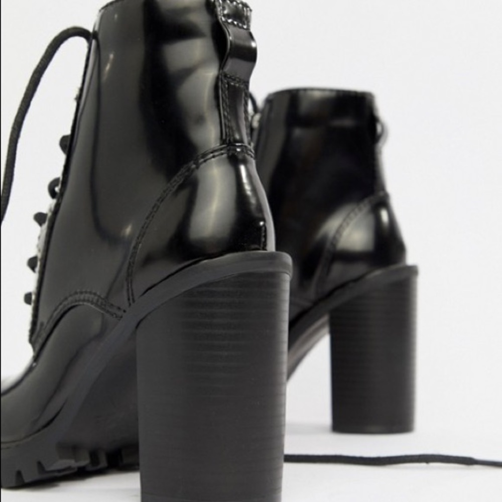 ASOS Chunky Boot - Picture 5 of 7